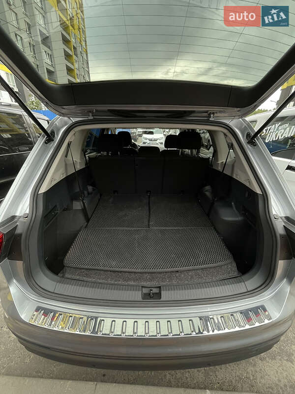 Внедорожник / Кроссовер Volkswagen Tiguan 2020 в Киеве фото 8 Внедорожник / Кроссовер Volkswagen Tiguan 2020 в Киеве