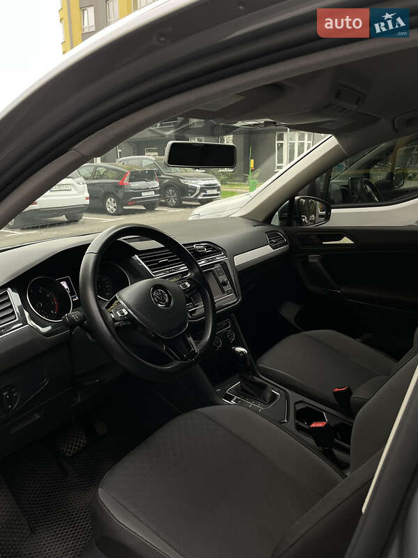 Внедорожник / Кроссовер Volkswagen Tiguan 2020 в Киеве фото 11 Внедорожник / Кроссовер Volkswagen Tiguan 2020 в Киеве