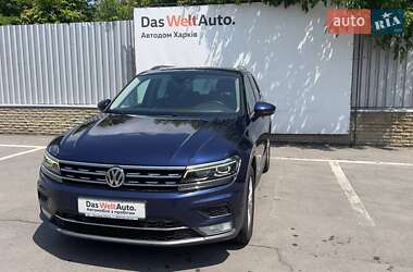 Внедорожник / Кроссовер Volkswagen Tiguan 2017 в Харькове