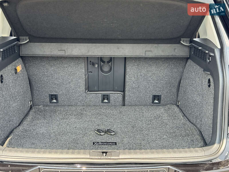 Внедорожник / Кроссовер Volkswagen Tiguan 2016 в Мукачево фото 12 Внедорожник / Кроссовер Volkswagen Tiguan 2016 в Мукачево