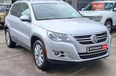 Внедорожник / Кроссовер Volkswagen Tiguan 2011 в 