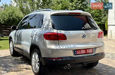 Внедорожник / Кроссовер Volkswagen Tiguan 2013 в 
