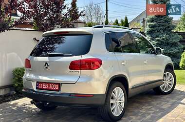 Внедорожник / Кроссовер Volkswagen Tiguan 2013 в 