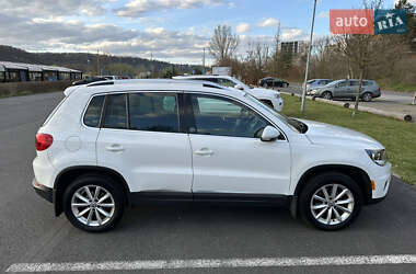 Внедорожник / Кроссовер Volkswagen Tiguan 2016 в 