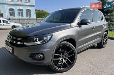 Внедорожник / Кроссовер Volkswagen Tiguan 2014 в Луцке
