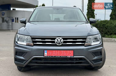 Внедорожник / Кроссовер Volkswagen Tiguan 2020 в 