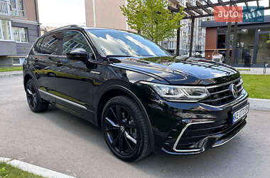 Позашляховик / Кросовер Volkswagen Tiguan 2023 в Києві