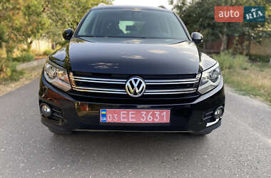 Внедорожник / Кроссовер Volkswagen Tiguan 2013 в 