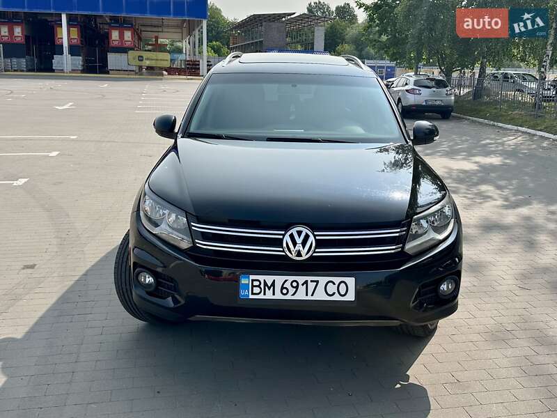Позашляховик / Кросовер Volkswagen Tiguan 2015 в Сумах