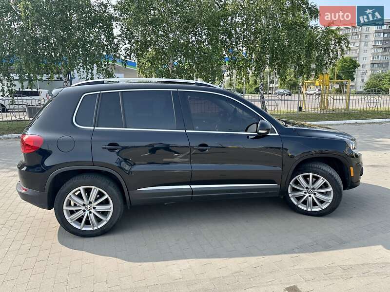 Позашляховик / Кросовер Volkswagen Tiguan 2015 в Сумах