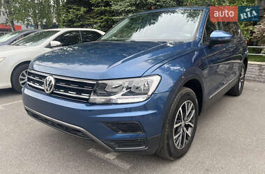 Внедорожник / Кроссовер Volkswagen Tiguan 2020 в 