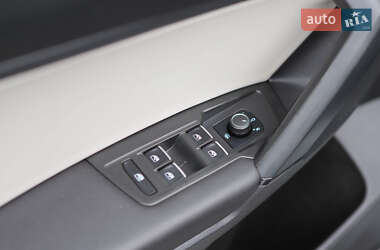 Позашляховик / Кросовер Volkswagen Tiguan 2019 в 