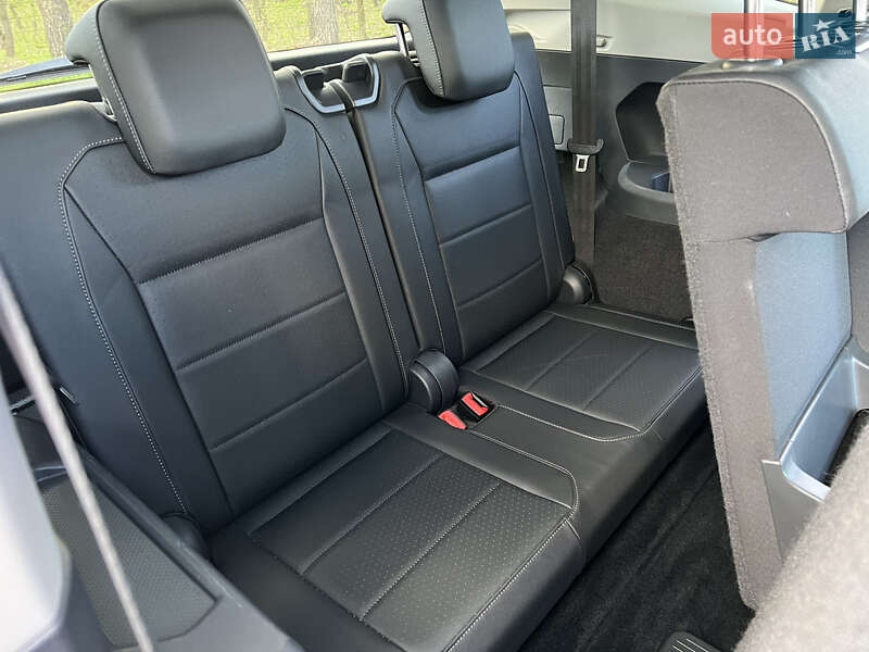 Внедорожник / Кроссовер Volkswagen Tiguan 2019 в Киеве