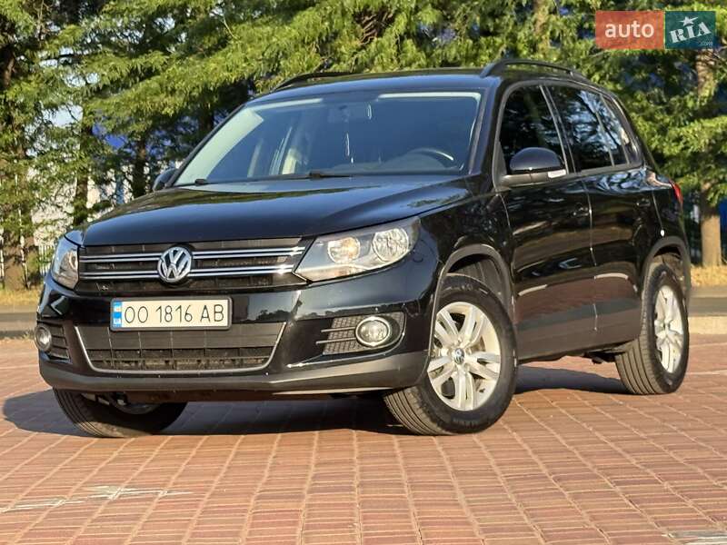 Внедорожник / Кроссовер Volkswagen Tiguan 2014 в 