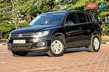 Внедорожник / Кроссовер Volkswagen Tiguan 2014 в 