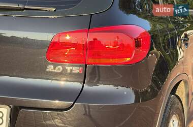 Внедорожник / Кроссовер Volkswagen Tiguan 2014 в 