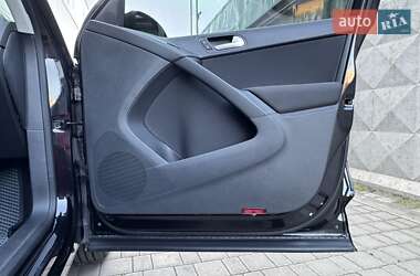 Внедорожник / Кроссовер Volkswagen Tiguan 2014 в 