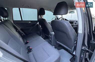 Внедорожник / Кроссовер Volkswagen Tiguan 2014 в 