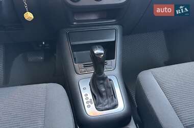 Внедорожник / Кроссовер Volkswagen Tiguan 2014 в 