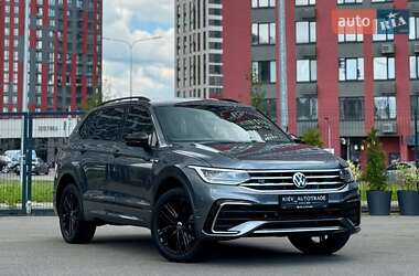 Позашляховик / Кросовер Volkswagen Tiguan 2021 в Києві