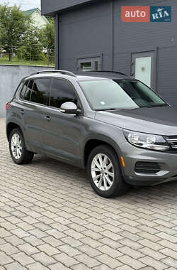 Внедорожник / Кроссовер Volkswagen Tiguan 2018 в Малине