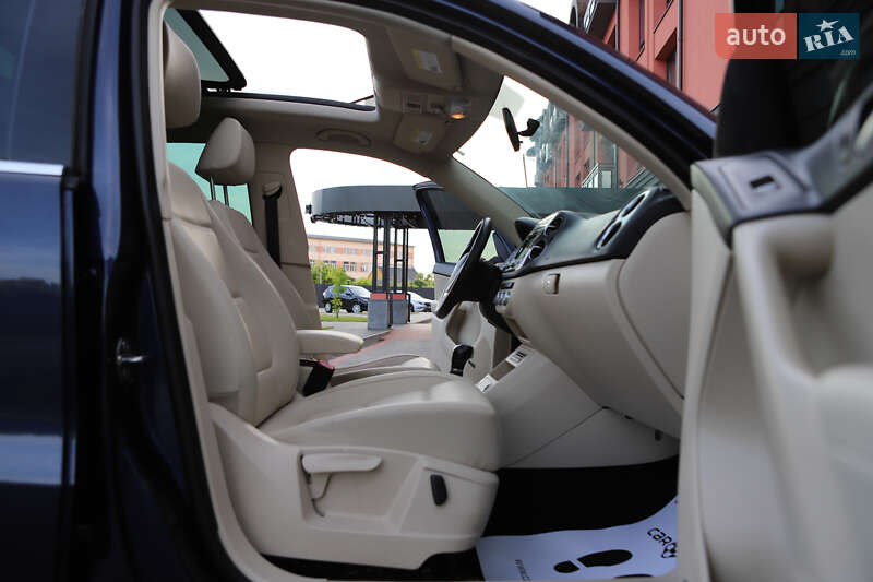 Внедорожник / Кроссовер Volkswagen Tiguan 2015 в Дрогобыче