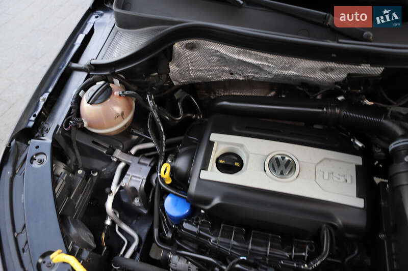Внедорожник / Кроссовер Volkswagen Tiguan 2015 в Дрогобыче