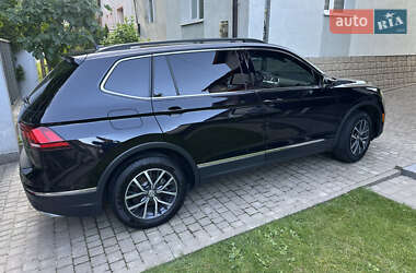 Внедорожник / Кроссовер Volkswagen Tiguan 2020 в 