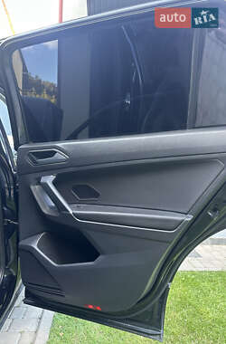 Внедорожник / Кроссовер Volkswagen Tiguan 2020 в 