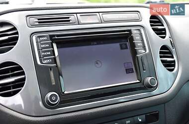 Внедорожник / Кроссовер Volkswagen Tiguan 2016 в 