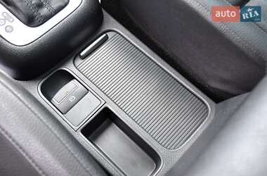 Внедорожник / Кроссовер Volkswagen Tiguan 2016 в 