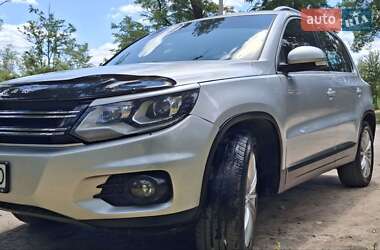 Внедорожник / Кроссовер Volkswagen Tiguan 2015 в Кропивницком