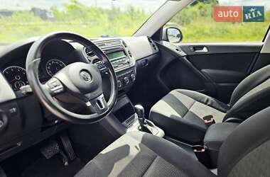 Позашляховик / Кросовер Volkswagen Tiguan 2013 в 