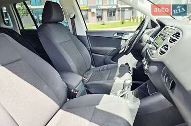 Позашляховик / Кросовер Volkswagen Tiguan 2013 в 