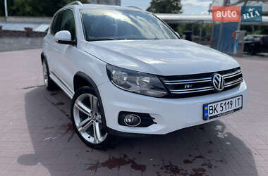 Позашляховик / Кросовер Volkswagen Tiguan 2015 в Рівному