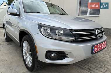 Внедорожник / Кроссовер Volkswagen Tiguan 2015 в Подольске