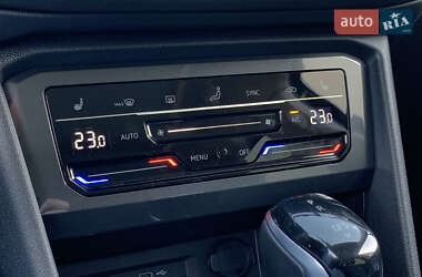 Позашляховик / Кросовер Volkswagen Tiguan 2022 в 