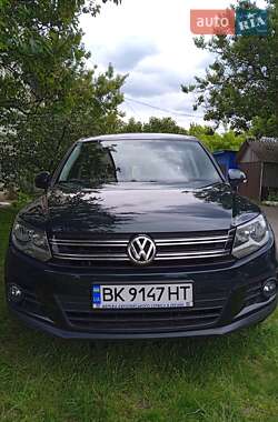 Позашляховик / Кросовер Volkswagen Tiguan 2014 в Березному