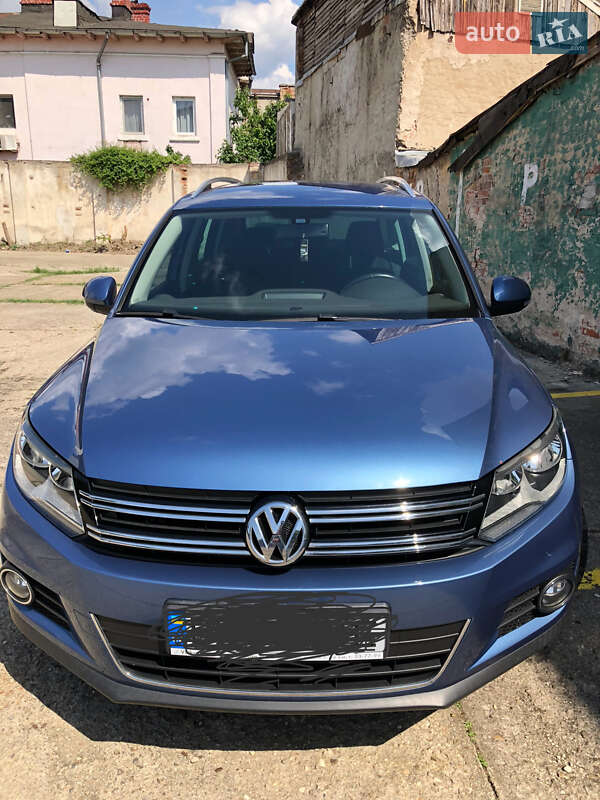 Внедорожник / Кроссовер Volkswagen Tiguan 2012 в Одессе