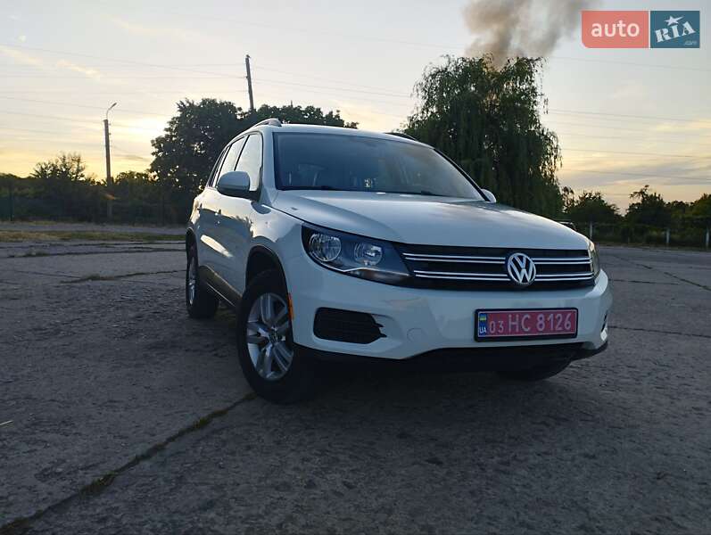 Внедорожник / Кроссовер Volkswagen Tiguan 2015 в Ладыжине