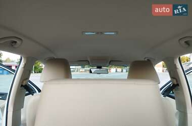 Позашляховик / Кросовер Volkswagen Tiguan 2015 в 