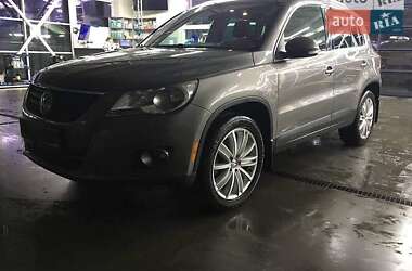 Внедорожник / Кроссовер Volkswagen Tiguan 2011 в Львове