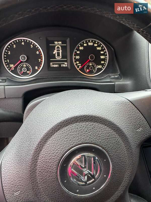Внедорожник / Кроссовер Volkswagen Tiguan 2011 в Полтаве