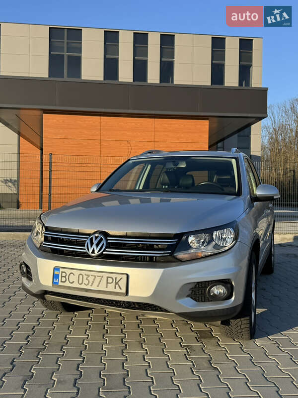 Внедорожник / Кроссовер Volkswagen Tiguan 2012 в Львове