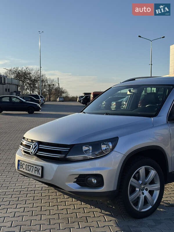Внедорожник / Кроссовер Volkswagen Tiguan 2012 в Львове