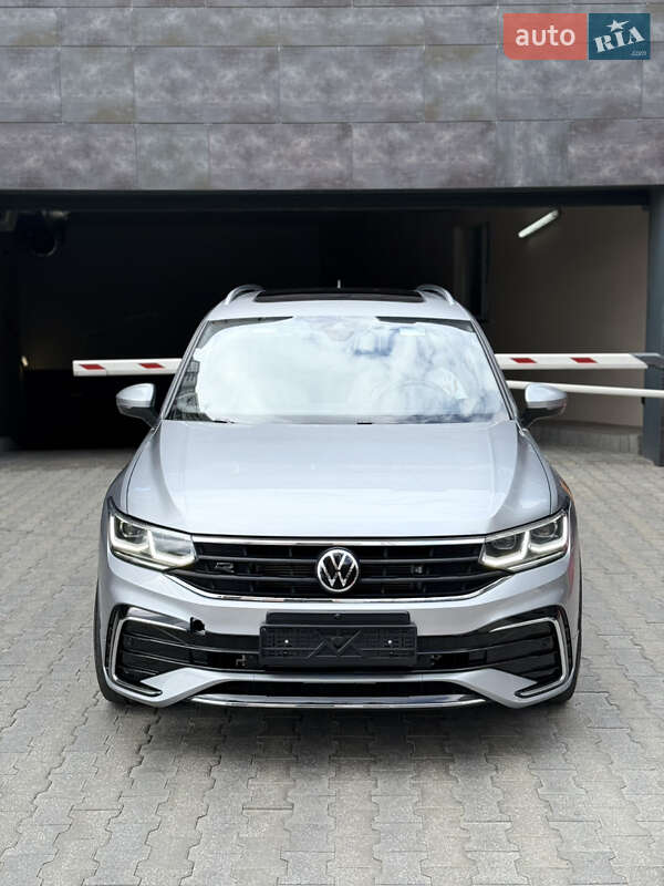 Позашляховик / Кросовер Volkswagen Tiguan 2021 в Києві