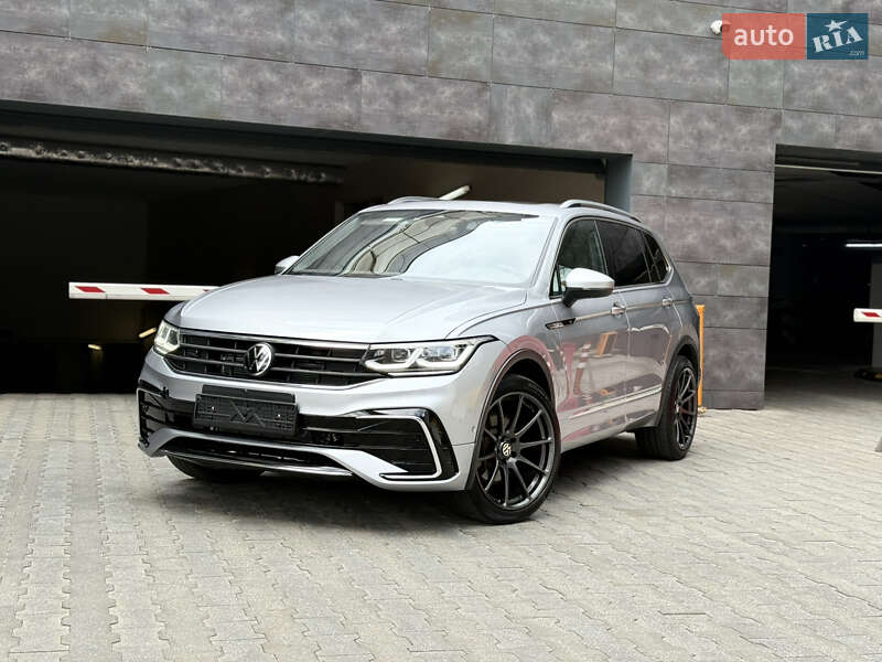 Позашляховик / Кросовер Volkswagen Tiguan 2021 в Києві