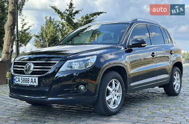 Позашляховик / Кросовер Volkswagen Tiguan 2008 в Києві