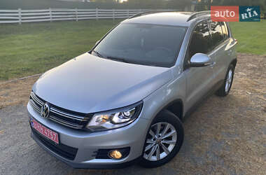 Внедорожник / Кроссовер Volkswagen Tiguan 2017 в 