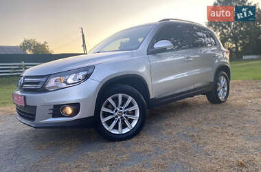 Внедорожник / Кроссовер Volkswagen Tiguan 2017 в 